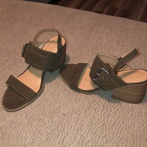 Heels dark brown